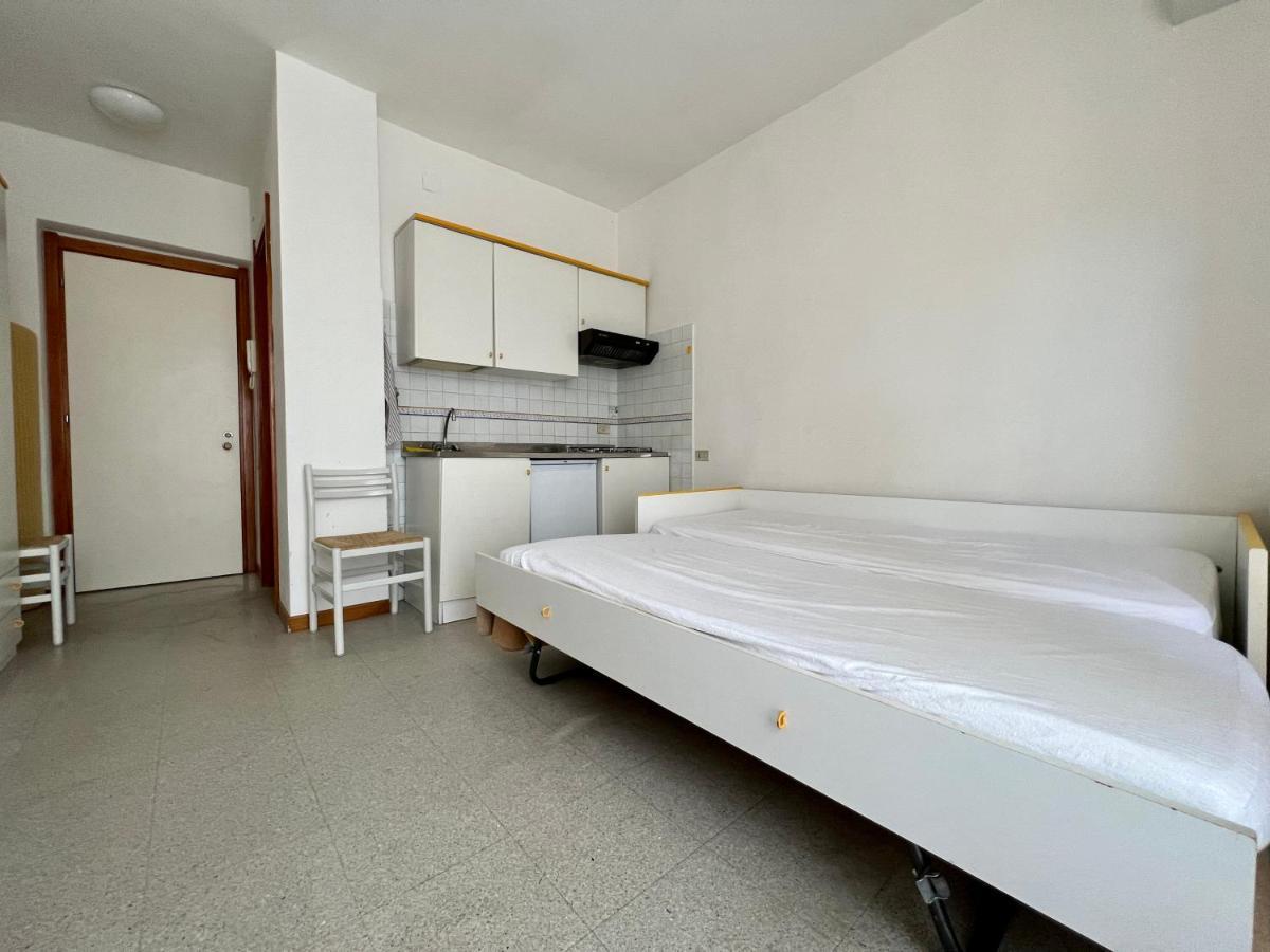 Casa Mare Apartment Lignano Sabbiadoro Bagian luar foto